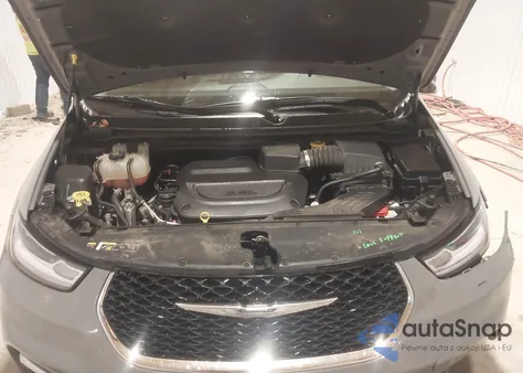 2022 Chrysler Pacifica Touring L from USA, damaged, VIN 2C4RC1BG5NR233884